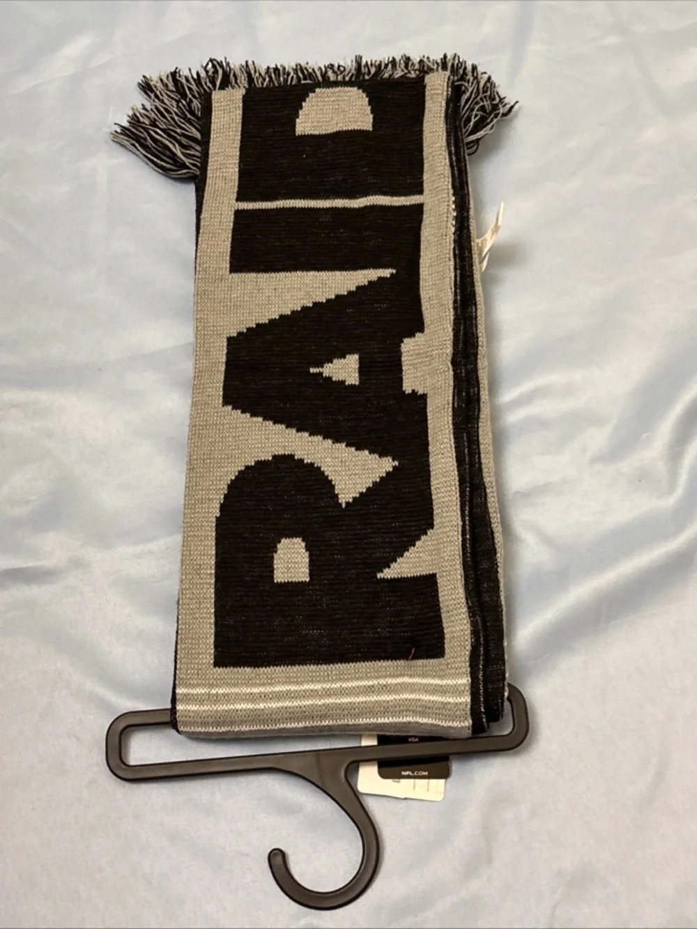 Forever Collectibles Oakland Raiders NFL Licensed Scarf Football